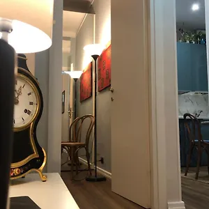  Apartment Dietro Il Teatro Modena